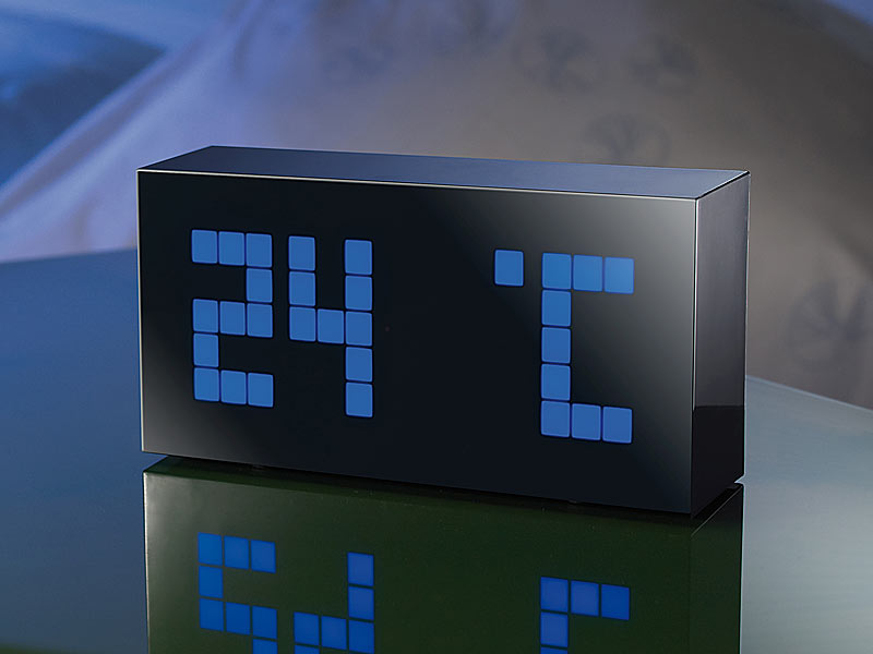 ; Funk-Wecker mit 2 Weckzeiten, USB-Ladestation und Thermometer Funk-Wecker mit 2 Weckzeiten, USB-Ladestation und Thermometer 