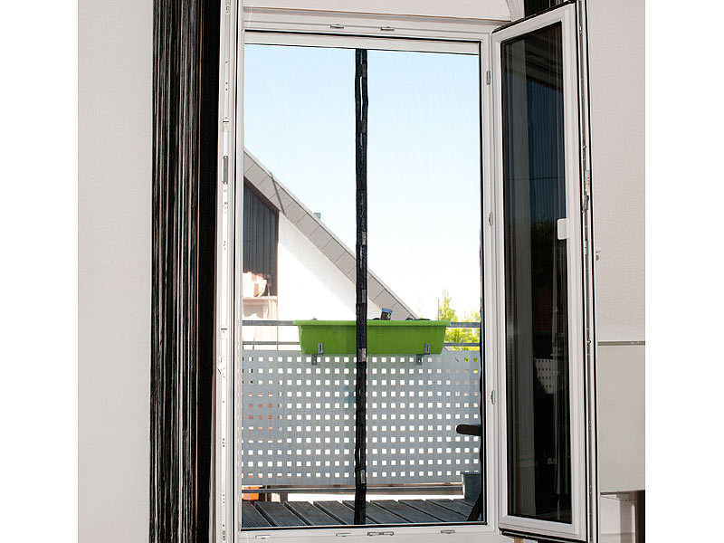 ; Universal-Fenster-Fliegengitter mit Magnetleisten 