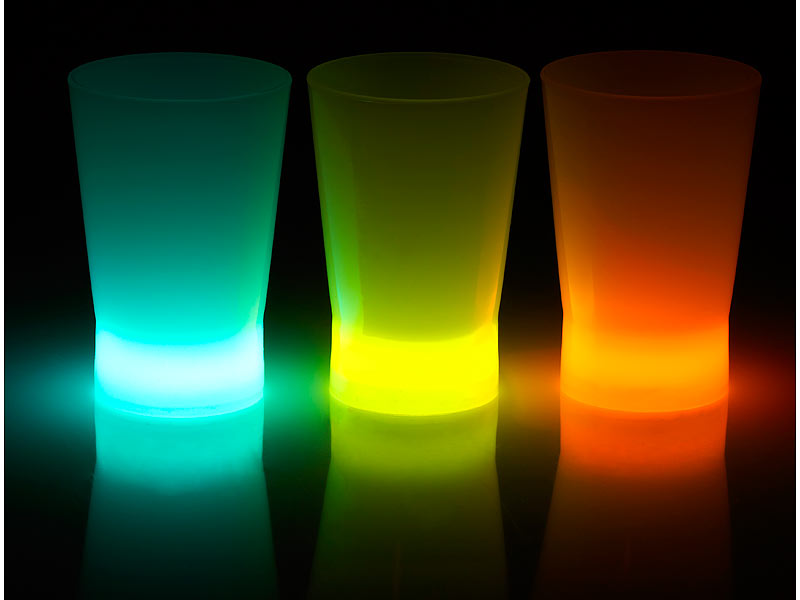 ; Gläser mit Lichter Gläser mit Lichter 