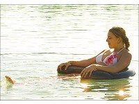 ; Wasserhängematten, Schwimmende Getränkebars Wasserhängematten, Schwimmende Getränkebars 